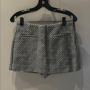 NWT Zara Women’s Skort in size M, black and white pattern